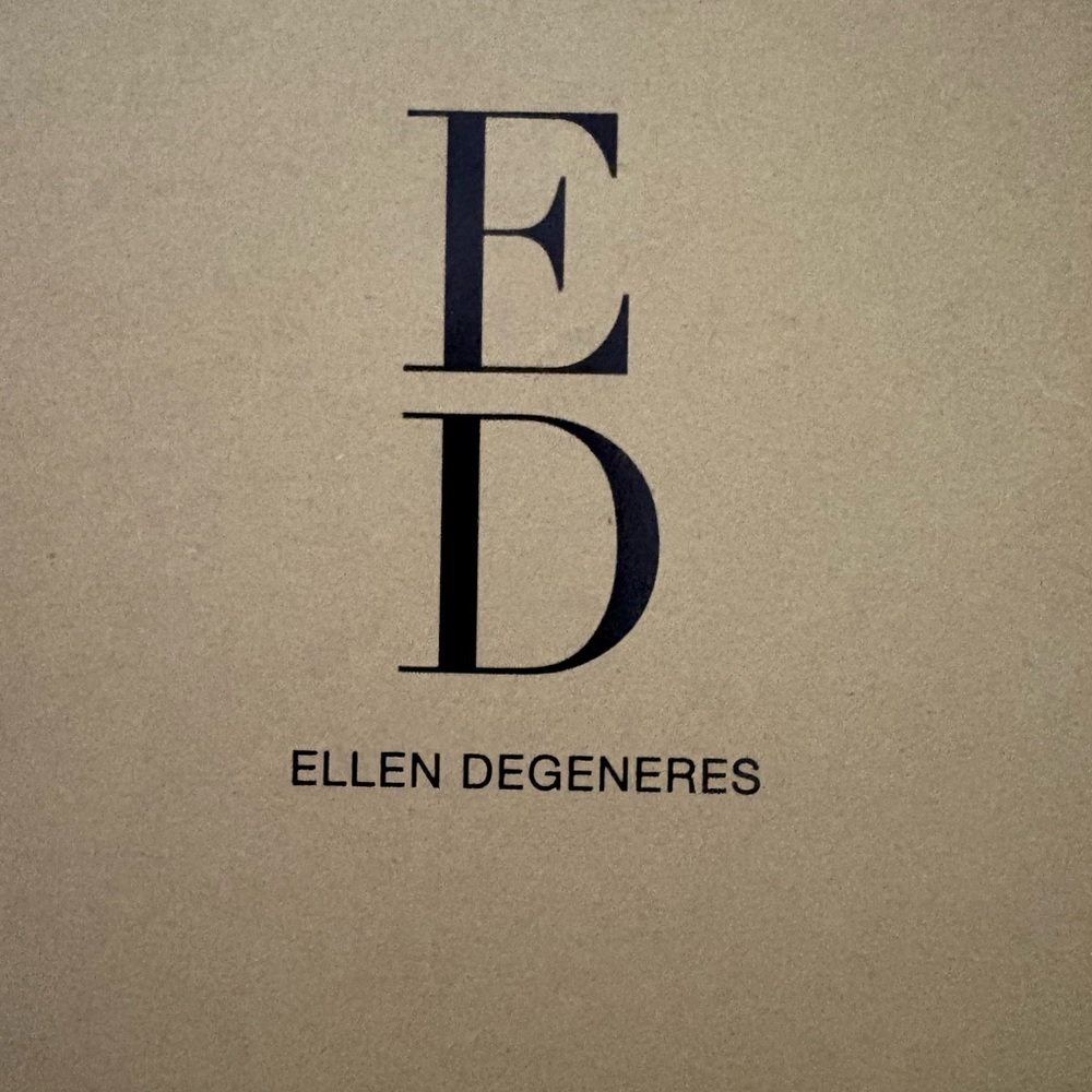 Ellen Degeneres Pink Ballet Flats with Embroidery - Picture 4 of 5